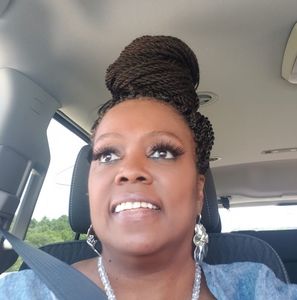 Meet your Posher, Debra